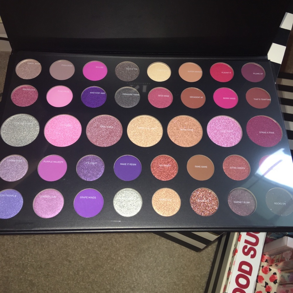 Morphe such a gem palette